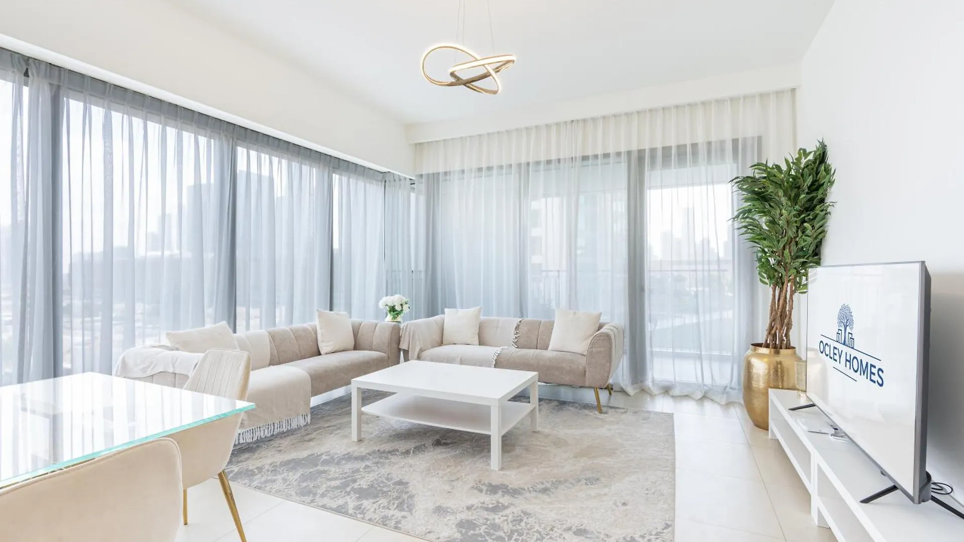 Beautiful Home With Full Burj View In Downtown Dubai United Arab Emirates