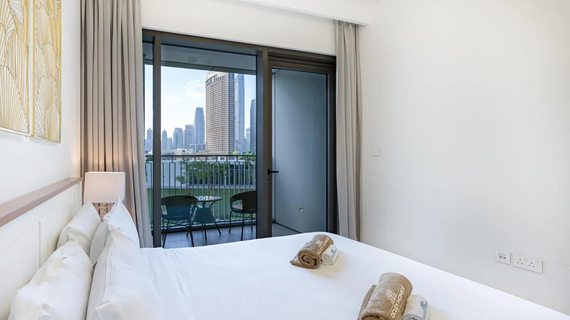 Apartment Beautiful Home With Full Burj View In Downtown Dubai