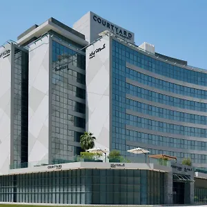 ホテル Courtyard By Marriott World Trade Centre,, ドバイ