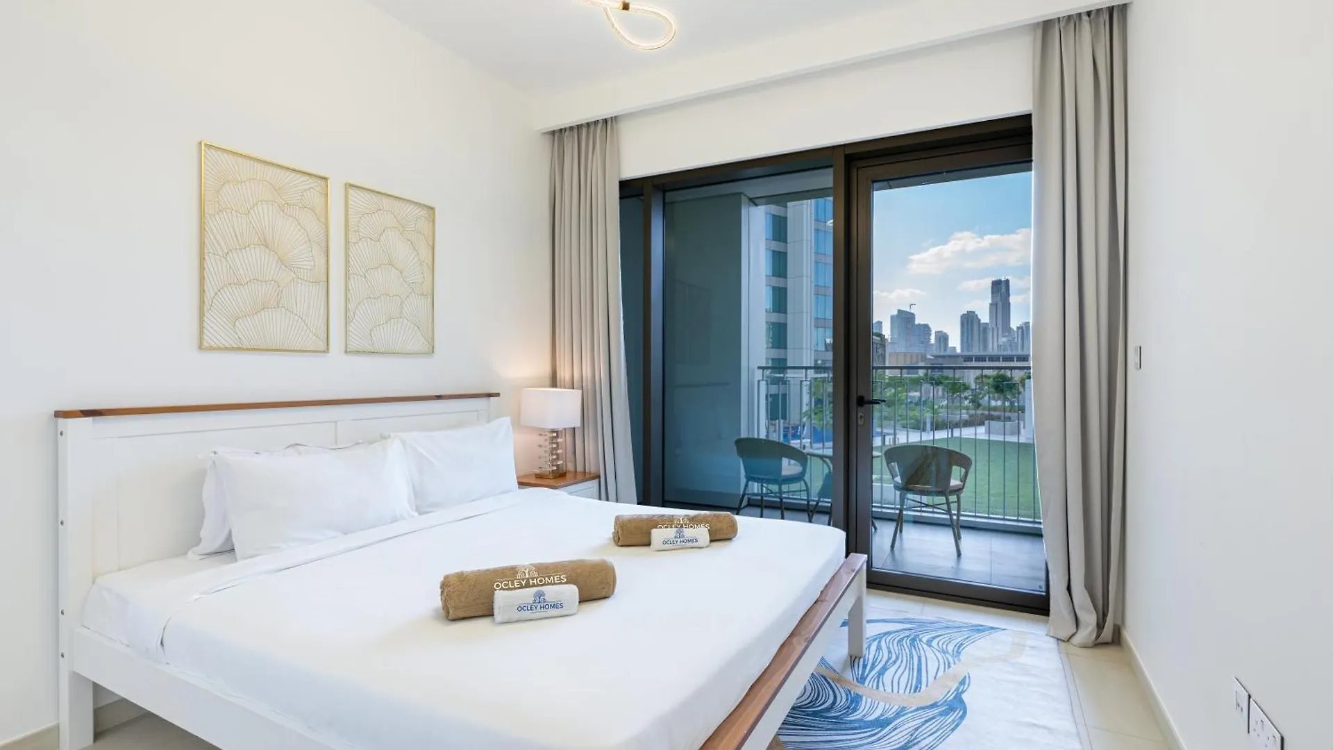 Beautiful Home With Full Burj View In Downtown Dubai Apartment
